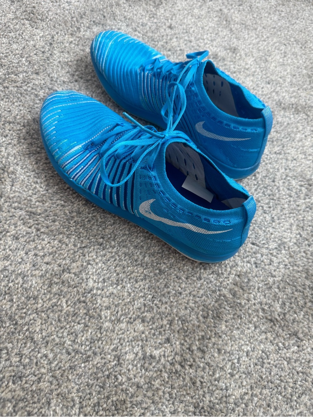 Nike Turquoise/Blue Knit Lace-Up Athletic Sneakers